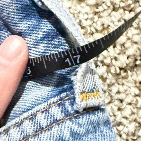 Vintage Levi’s 501 Jeans Made in USA (Mid-90s)